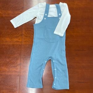 WAFFLE KNIT OVERALLS WITH WHITE LONG SLEEVE
